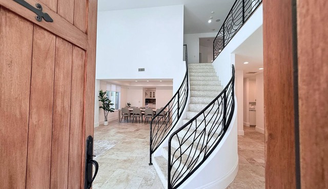 Sherman Oaks Serenity 5BDs & 5.5BAs w/Pool&Spa