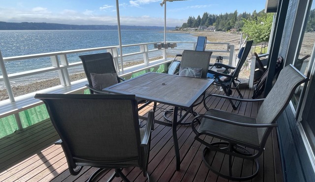 Sherry's Hood Canal House