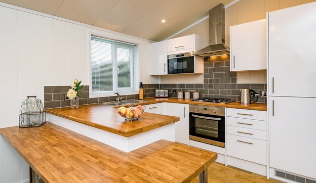 Sherwood 30 is a stunning lodge, extremely modern and perfect for the whole family.