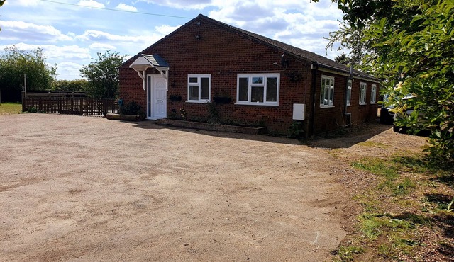 Sherwood Bungalow 3 Bedroom Entire Property