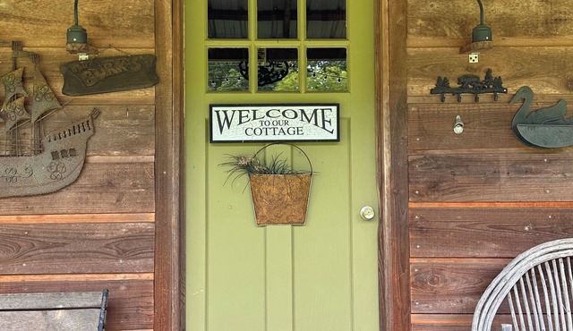 Shiloh Cabin with Wi-Fi Near Battlefield