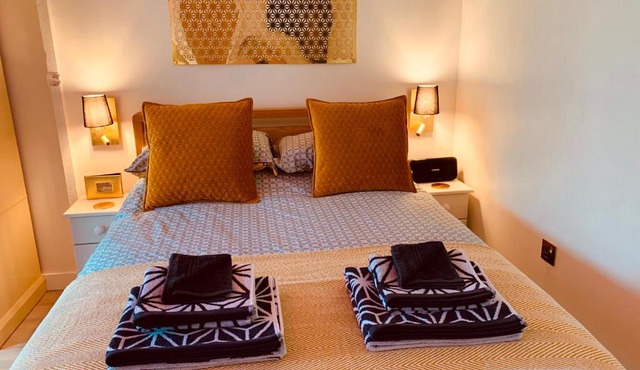 SHINE CHALET - UNIQUE & COMFORTABLE ACCOMMODATION