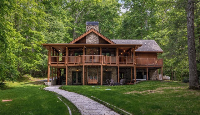 Shine on the Cartecay Hot Tub + Game Room Hammocks & Fire Pits
