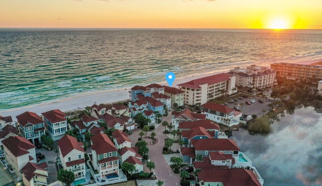 Shipwatch Palazzo | Gulf-Front Luxury, Private Beach, Pool, Golf Cart, Sleeps 22