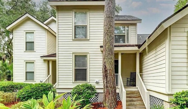Shipyard Cottage - Private Beach & Golf! Pet Friendly! Free beach chairs,towels.