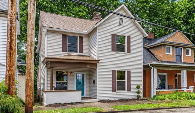 Shire-Southern-Comfort quiet 3-bedroom house w/WiFi and AC in heart of downtown