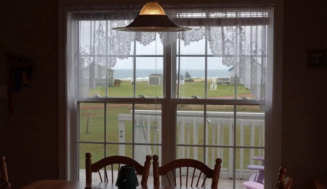 Shirley's Cottage By The Sea