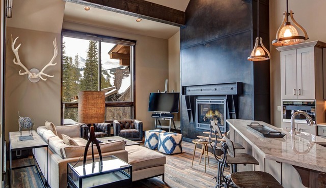 Shock Hill modern mountain luxury ski home with 2 master bedrooms