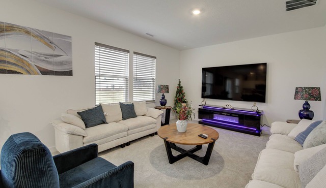 Shop, Dine & Explore: Indy Area Adventure Base