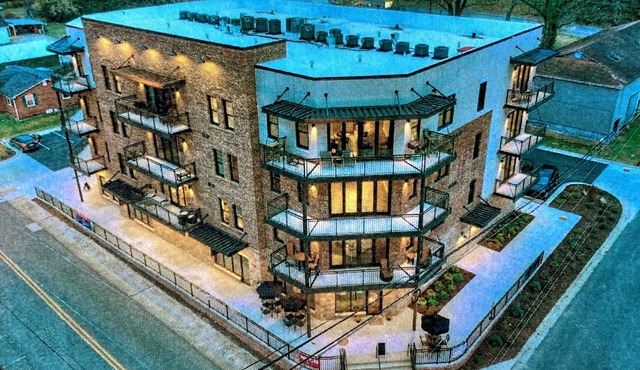 SHOP, DINE, UNWIND…All In Downtown Blue Ridge!