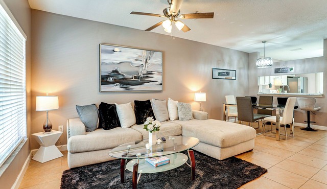 Shop, Golf & More: Family Retreat in Wesley Chapel