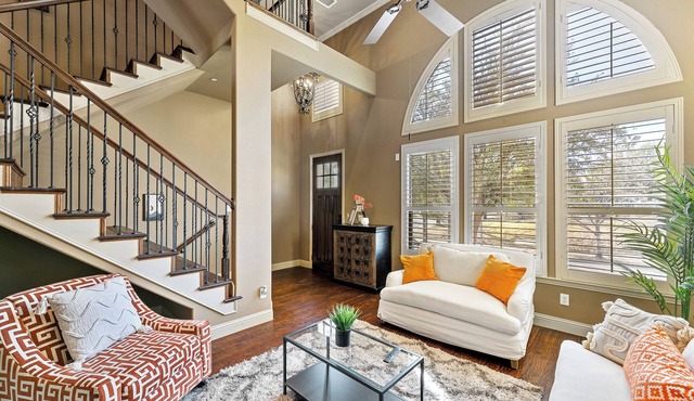 Shops at Legacy Plano Townhome Near Legacy West