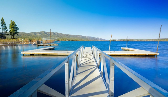 Shore Acres Lakefront Lodge at Big Bear Lake