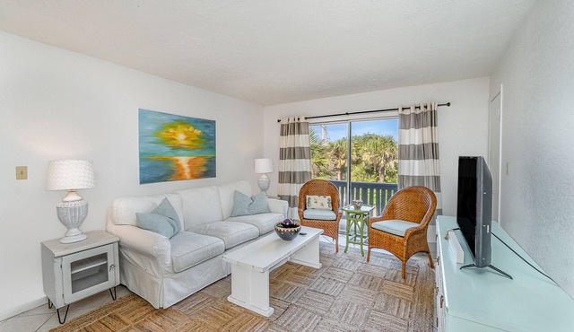 Shore Break Garage Apartment