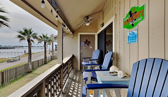 Shore Enuff Lil' Bay | Bay Views, Community Pool!