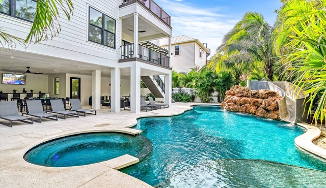 Shore is Something | 5000sqft, Walk to Lido Beach, Bike to St Armand Circle