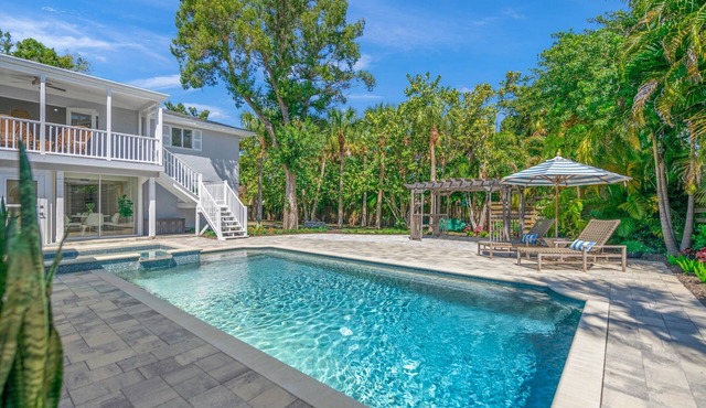 Shore Thing | Luxe Pool Oasis, Hot Tub, Siesta Key Beach