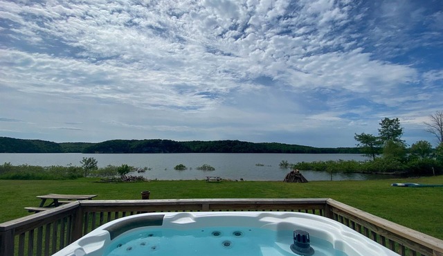 sHoRe ThInG Walk-to-Water Lake Home with Hot Tub