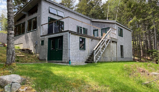 Shorefront Cottage on Bass Harbor with Mountain Views