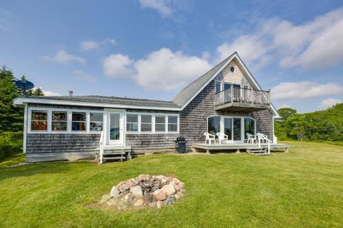 Shorefront House w/Views, 14 Mi to Acadia NP