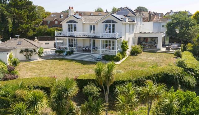 Shorelands, Bembridge, sleeps 16