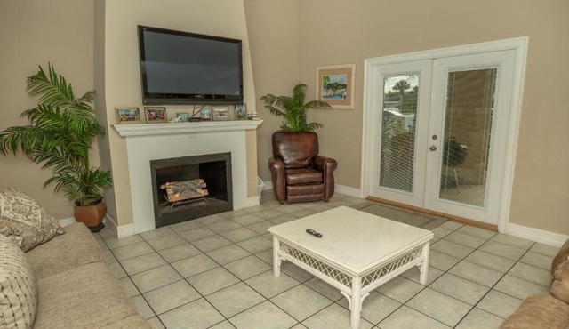 Shoreline Garden 21 Destin Townhouse