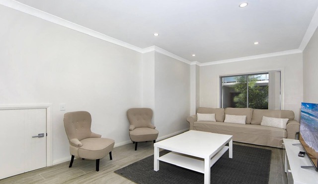 SHORELINE RETREAT BOOKER BAY