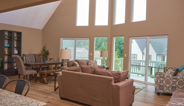 Shoreline View Corporate Rental - Close to I-75 & Downtown "Nooga