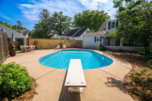 Shoreline Villa
