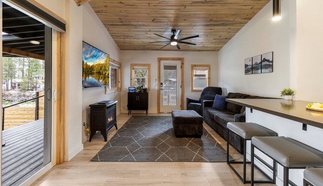 Shoreline Village Cabin 4