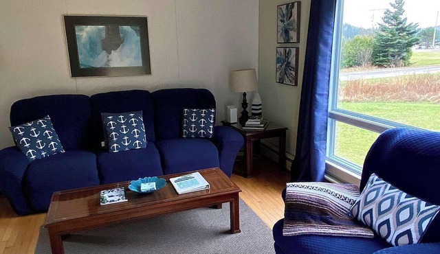 Short access to ATV Trail systems! Gorgeous 20min Coastal drive to New River Beach!