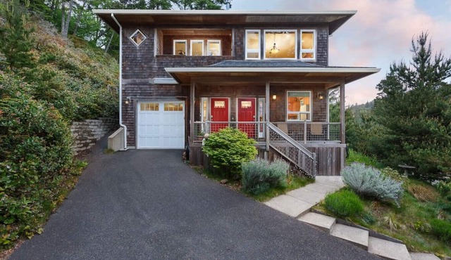 Short Board Studio - Pacific City