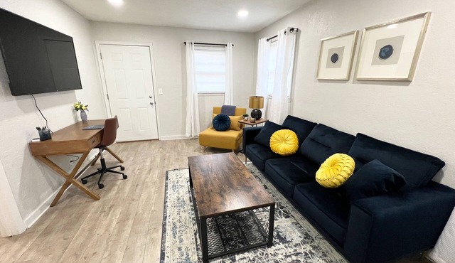 Short Drive to Airport - Central Location W/Patio