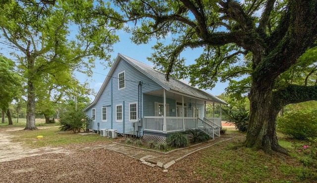 SHORT DRIVE TO BEACH, NEAR SPORTS PLEX IN GULF SHORES!
