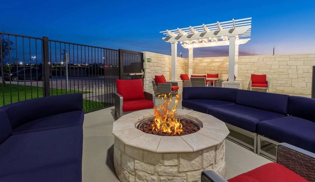 Short Drive to Fort Concho Historic Site! Family-friendly Unit! Parking!