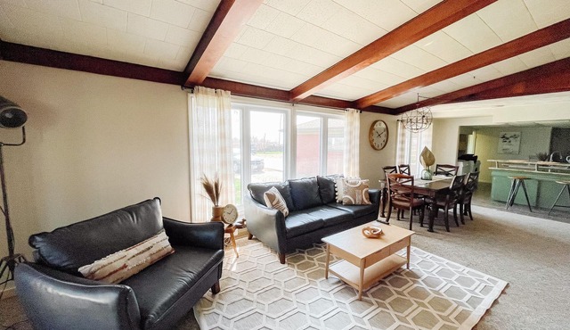 Short Drive to Point Pelee! Forget Your Worries in This Spacious & Serene Space