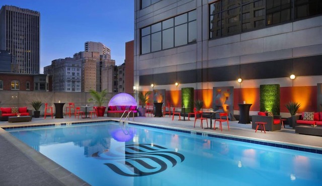 Short Drive to Rosenbach Museum! Downtown Location, Pool, Pets are Allowed!