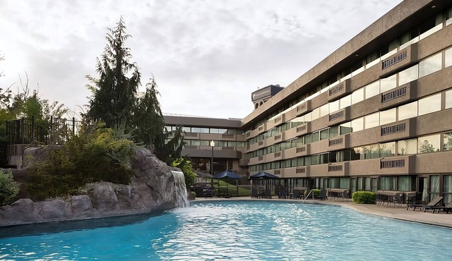 Short Drive to Spokane Convention Center! Outdoor Pool, Pets Are Welcome!