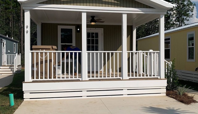 Short drive to the beautiful 30-A beaches!nCozy Riverwalk Landing Cottage 3-C