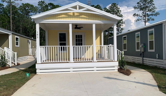 Short drive to the beautiful 30-A beaches!nCozy Riverwalk Landing Cottage 4-D