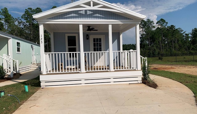 Short drive to the beautiful 30-A beaches!nCozy Riverwalk Landing Cottage 7-G