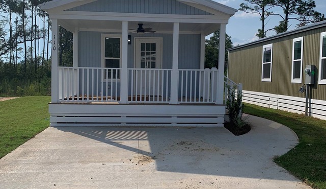 Short drive to the beautiful 30-A beaches!nCozy Riverwalk Landing Cottage 8-H