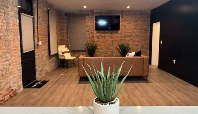 Short North/Downtown | Steps to High St | Walk to Convention Ctr | 5.8K+ Reviews