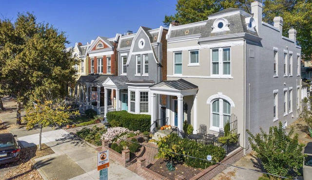 Short Term Lease available in the Heart of The Fan District!