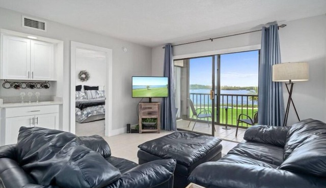 Short term, long term rental welcome.90 day minimum stay on the Gulf.