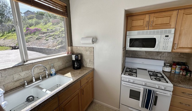 Short Term Rental in Lakeside, CA with amazing views of the El Cap Mountains