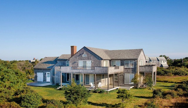 Short walk to best beach in Nantucket - great family house
