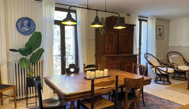 Short Walk to Gondola and Thermals!