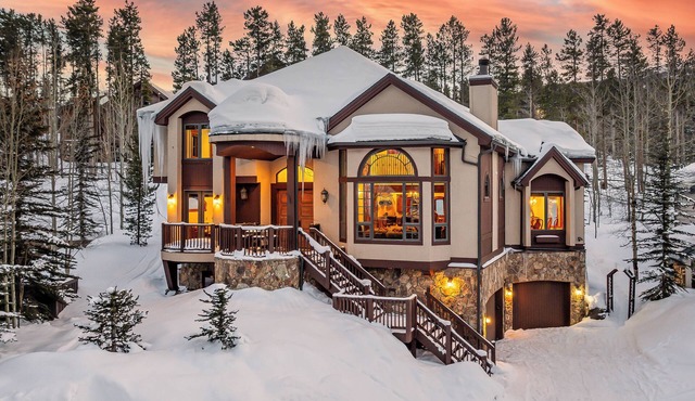 Short Walk to Ski Lifts | Boulder Ridge Retreat