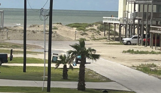 Short walk to the beach
